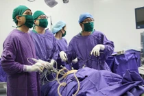 Ăn uống ngay sau mổ ung thư đại tràng nhờ phương pháp phục hồi sớm