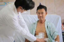 Xơ teo gan do sỏi lấp đầy đường mật trong gan 13 năm