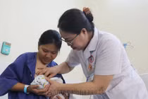 Cứu sống sản phụ trẻ mắc hội chứng Hellp – biến chứng của tiền sản giật