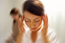 Bác sĩ chỉ rõ bệnh lý nguy hiểm khi choáng váng, xây xẩm mặt mày