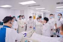 Vượt qua siêu bão, hợp tác quốc tế, mở rộng phát triển kỹ thuật ghép tạng