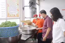 Hà Nội: đẩy mạnh kiểm tra, giám sát an toàn thực phẩm tại trường học