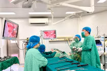 Kỹ thuật mới đặt lưỡi treo tử cung lên thành bụng trị sa sinh dục