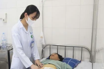 Cắt u xơ tử cung “khủng” biến chứng cường kinh và u nang buồng trứng