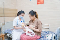 Sinh nặng 5,4 kg trẻ tím tái, suy hô hấp vì hạ đường huyết