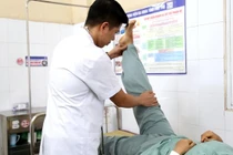 Hơn 3 tháng không đi lại được... không ngờ lupus ban đỏ