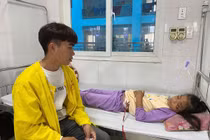 Cứu sống trẻ đi xe đạp bị vật nhọn đâm vỡ lách đe dọa tử vong