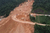 Từ sáng 24/12, thông xe 2 làn trên đèo Khánh Lê 