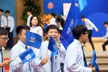 Chùm ảnh: Học sinh cả nước hân hoan khai giảng năm học mới