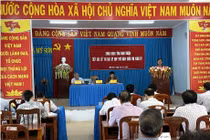 Chủ tịch Phan Xuân Dũng tiếp xúc cử tri sau Kỳ họp thứ 5