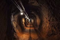 Choáng ngợp mỏ vàng sâu nhất thế giới, phát lộ nhiều điều kinh ngạc