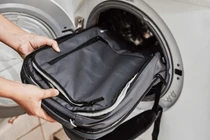 Có nên giặt balo bằng máy giặt? Cách giặt balo đúng cách