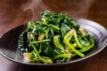 Rau xanh rất tốt nhưng nếu ăn sai cách sẽ gây hại cho sức khỏe