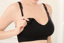 Mặc áo ngực không vừa vặn có thể gây nhiều rủi ro cho sức khoẻ