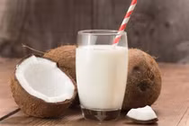 8 tác dụng 'diệu kì' của nước cốt dừa đối với sức khỏe