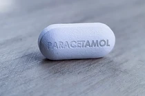 Bé trai 8 tuổi nguy kịch vì dùng thuốc hạ sốt quá liều