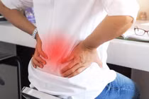 7 thói quen âm thầm 'tàn phá' cột sống ai cũng từng mắc phải