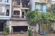 Cháy nhà lúc nửa đêm ở TP.HCM, 1 người tử vong, 2 người bị thương