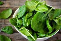 "Điểm" 8 loại rau mùa hè chứa nhiều canxi hơn cả cá, tôm