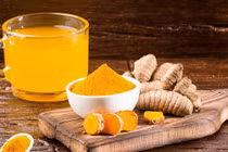 Uống nước ép nghệ tươi có tác dụng gì?