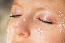 Làm đẹp da bằng muối ăn không phải ai cũng biết