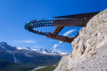 Những cây cầu kính khiến du khách thót tim, run rẩy nhưng vẫn thích mê