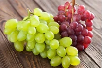Bí quyết giúp bà nội trợ chọn nho tươi ngon, không chất bảo quản