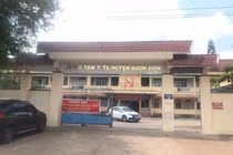 Hàng chục người phải nhập viện sau khi dự tiệc cưới