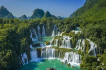 Vẻ đẹp hùng vĩ của non nước miền biên ải Cao Bằng