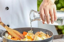 Gợi ý 5 cách đơn giản cứu nguy cho món canh bị nêm quá mặn