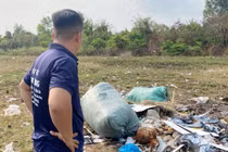 Đổ rác bừa bãi, người đàn ông 26 tuổi bị phạt 1,5 triệu đồng