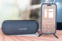 Harman Kardon trình làng loa di động nhỏ gọn Luna: Thời lượng pin 12 giờ