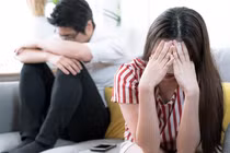 Lấy chồng “hai mặt”