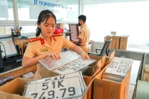 Phiên đấu giá biển số ô tô đầu tiên thất bại: Quyền lợi KH thế nào?