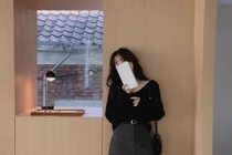 Mách bạn 5 kiểu áo diện cùng chân váy dạ vừa xinh lại ấm áp