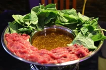 4 loại rau dù ngon đến mấy cũng không nên nhúng lẩu