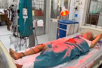 Vụ nhiều người nghi ngộ độc rượu ở đám tang: Thông tin mới nhất