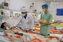 Cứu sống nam sinh bị bạn đâm thủng tim do mâu thuẫn tiền bạc