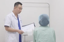 Tin lời quảng cáo "nâng ngực không đau", nhiều chị em phải nhập viện