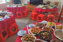 Mời tiệc nhưng cả làng không đến, nguyên nhân khiến ai cũng giật mình 