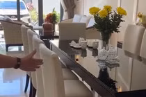 Bên trong ngôi nhà khang trang MC Quyền Linh xây tặng mẹ