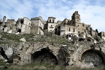 Lạnh toát người những thị trấn "ma" huyền bí nhất Trái đất