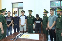 Bắt vụ vận chuyển 4 kg vàng trái phép qua biên giới