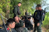 Huy động 1000 cảnh sát tinh nhuệ vây bắt nghi phạm giết người, cướp tài sản