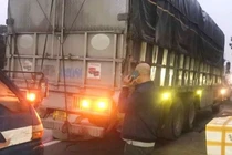 Vụ 2 bé tử vong do bị bánh ô tô văng trúng: Luật sư nói gì?