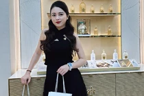 Xuýt xoa biệt thự ven sông của hot mom Hằng Túi 