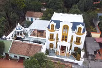 Biệt thự dát vàng tặng ba mẹ của đại gia Bắc Ninh