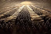 Mở mộ Tần Thuỷ Hoàng, vì sao quân đất nung bay màu sau 15 giây? 