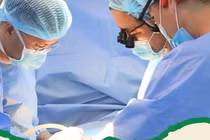 Nhiều trẻ bị dị vật âm đạo có thể vô sinh vì viêm nhiễm