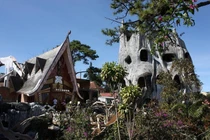 Những ngôi nhà kỳ quái nhất hành tinh, Việt Nam đóng góp 1 đại diện